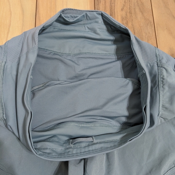 EUC! Lululemon Run Off Route Shorts In Light Blue Size 8 - Picture 4 of 14